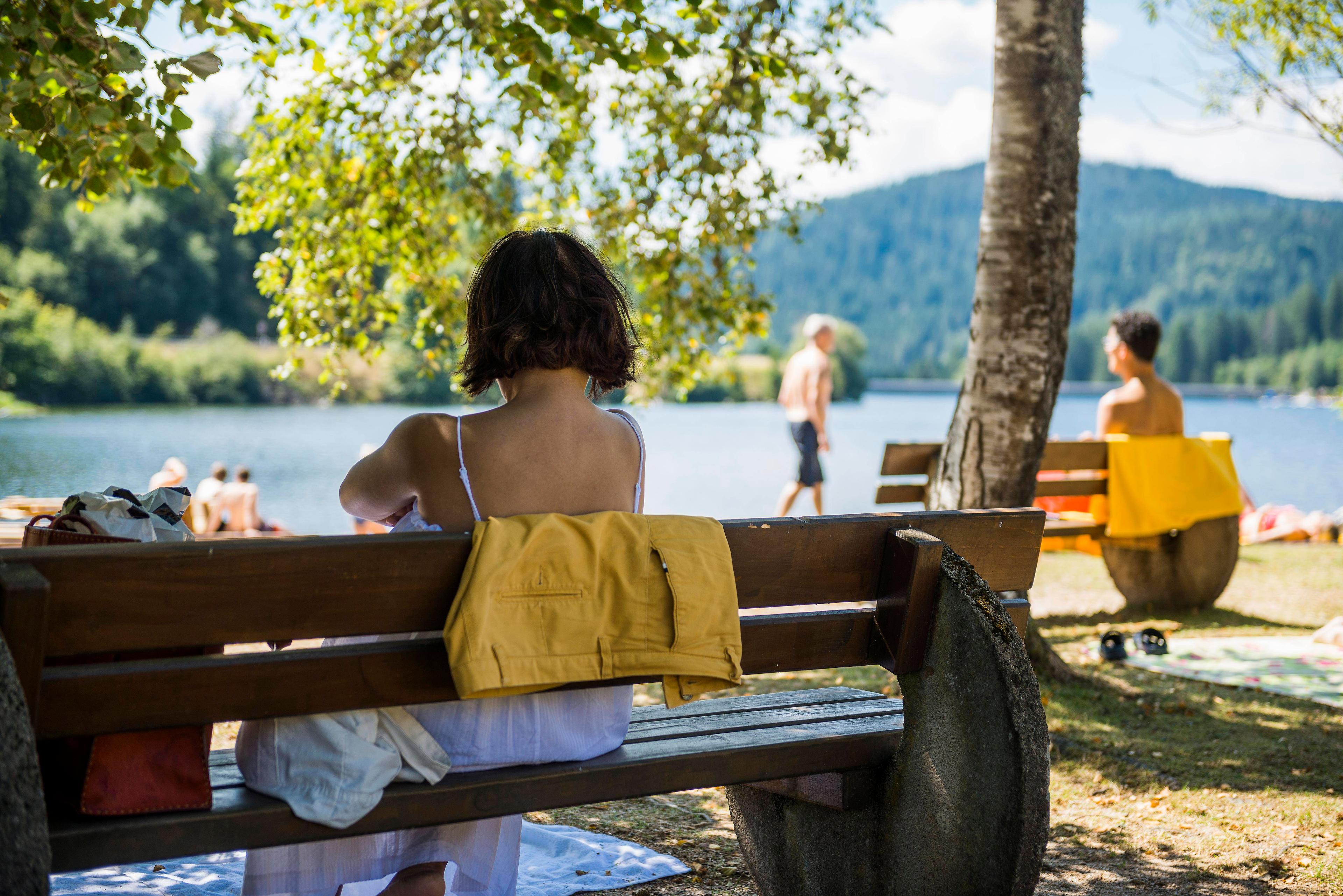 Freitags entspannen am See? In Zukunft könnte jede Woche verlängertes Wochenende sein.