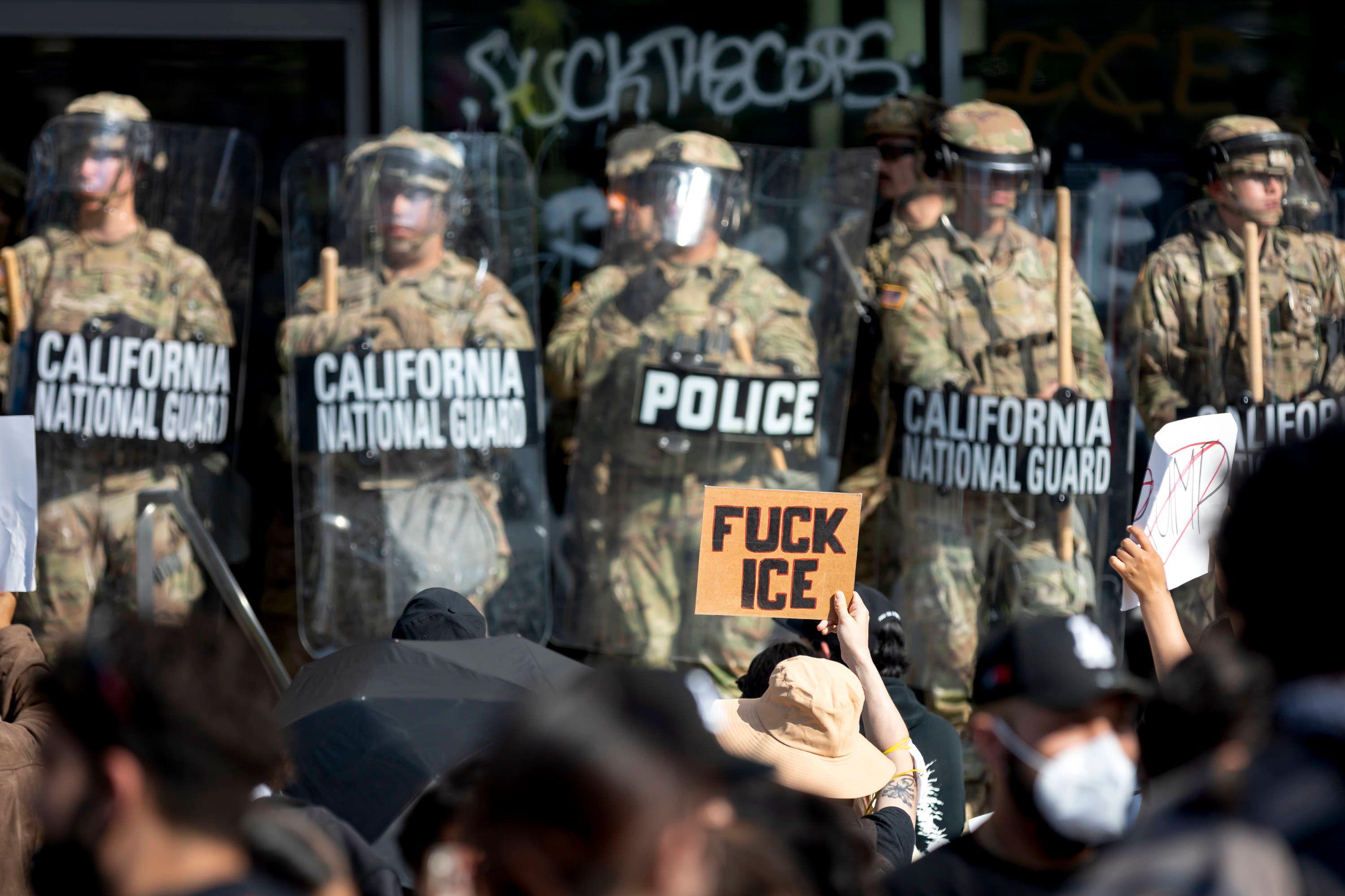 Die Nationalgarde steht Wache während der Proteste in Los Angeles, 9. Juni 2025.
