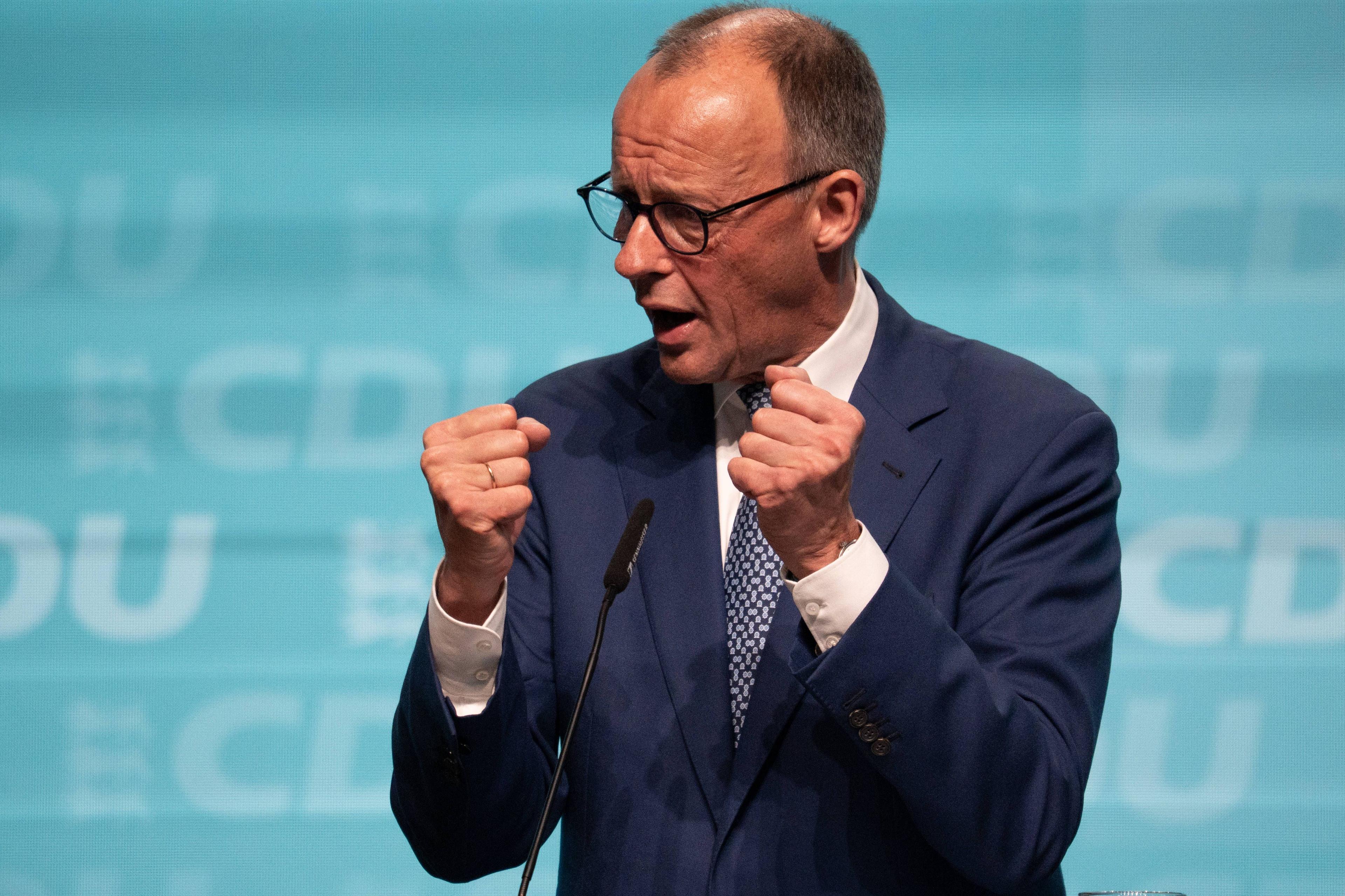 Friedrich Merz spricht auf einem Landesparteitag der CDU Baden-Württemberg in Stuttgart, 17. Mai 2025.