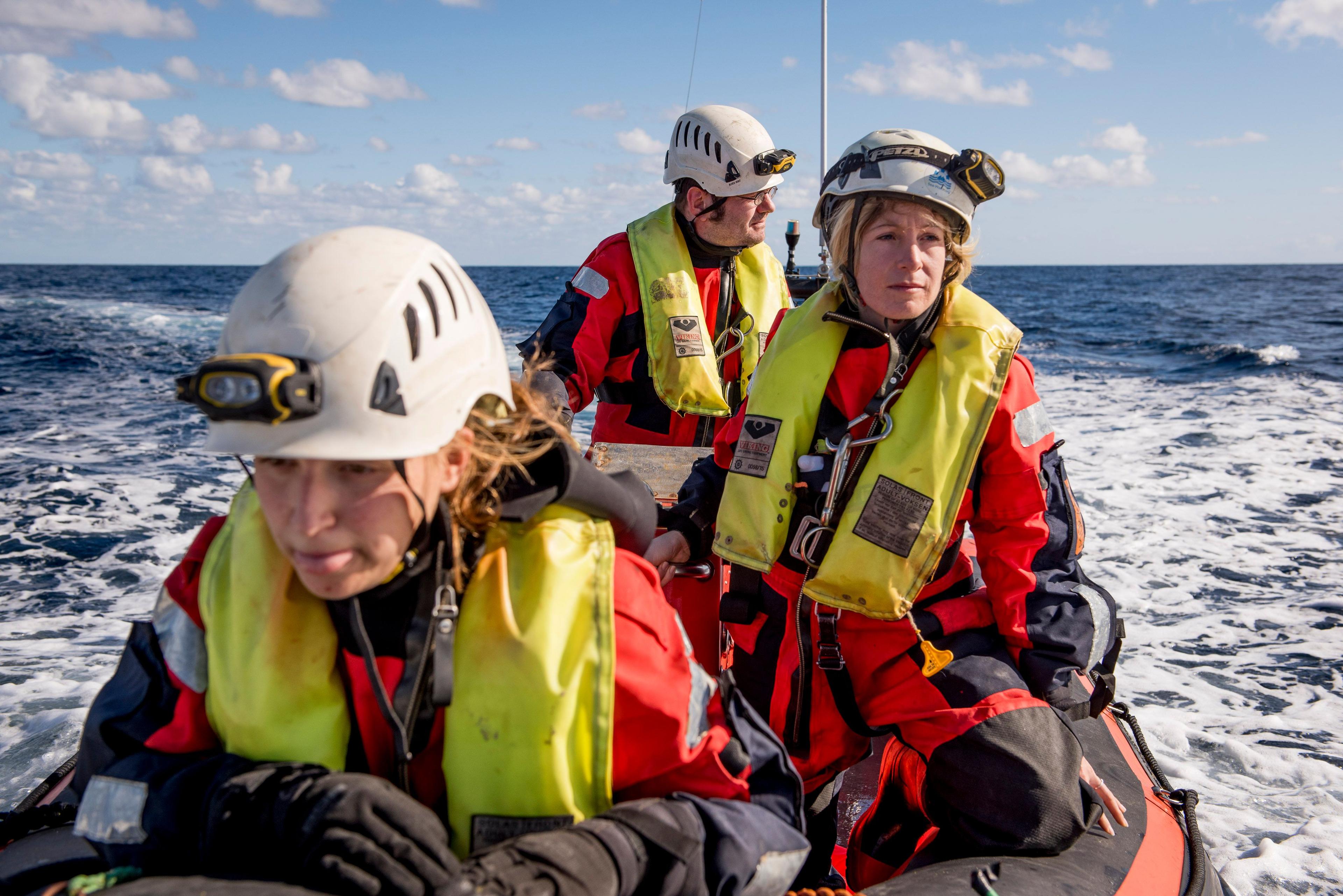 »Am Ende gilt nach wie vor, was auch die Sea-Watch-Pioniere schon wussten: Humanitäre Seenotrettung ist und bleibt ein Notpflaster.«