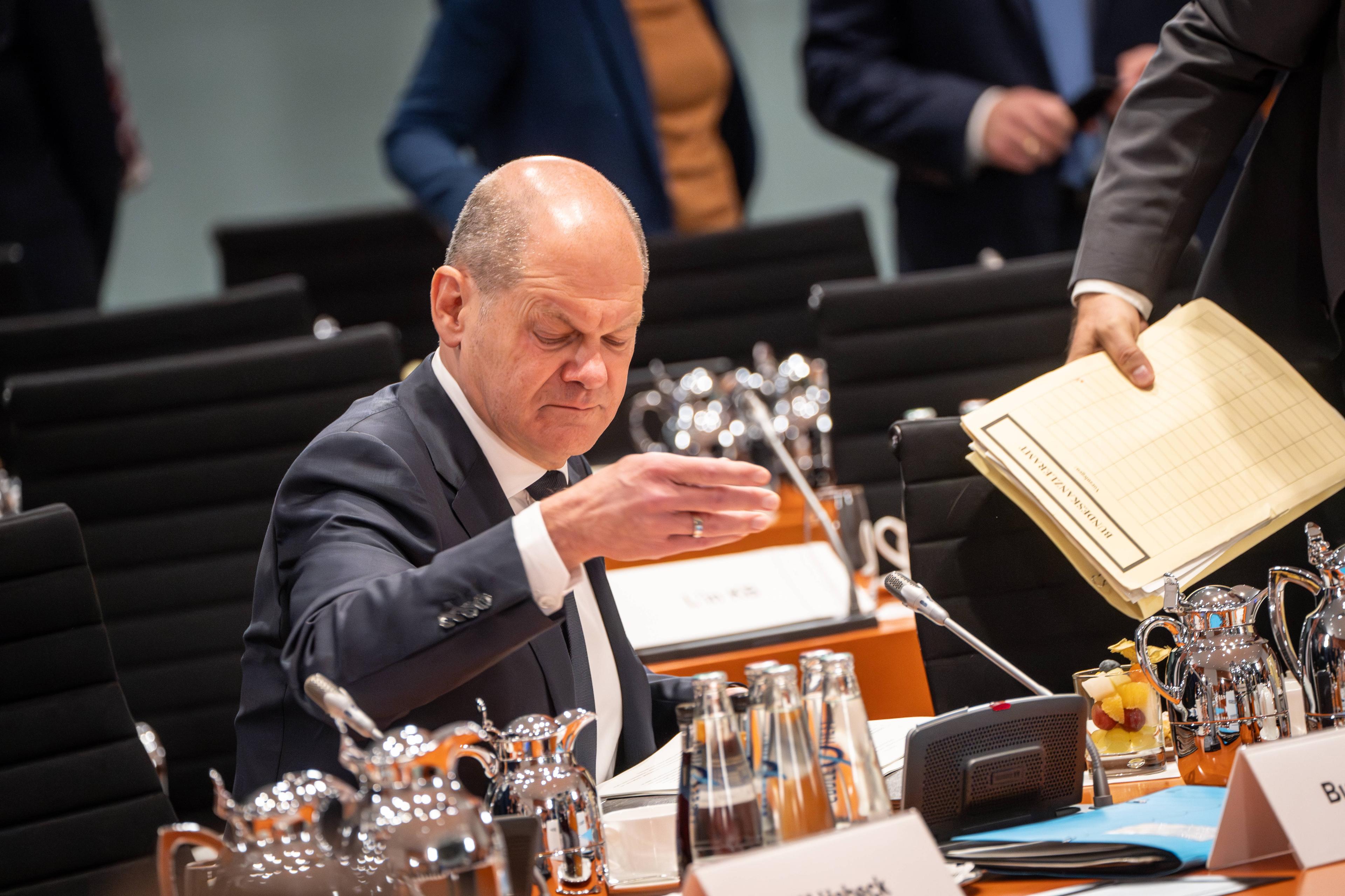 Abschiebekanzler Olaf Scholz beim Migrationsgipfel, 6. November 2023