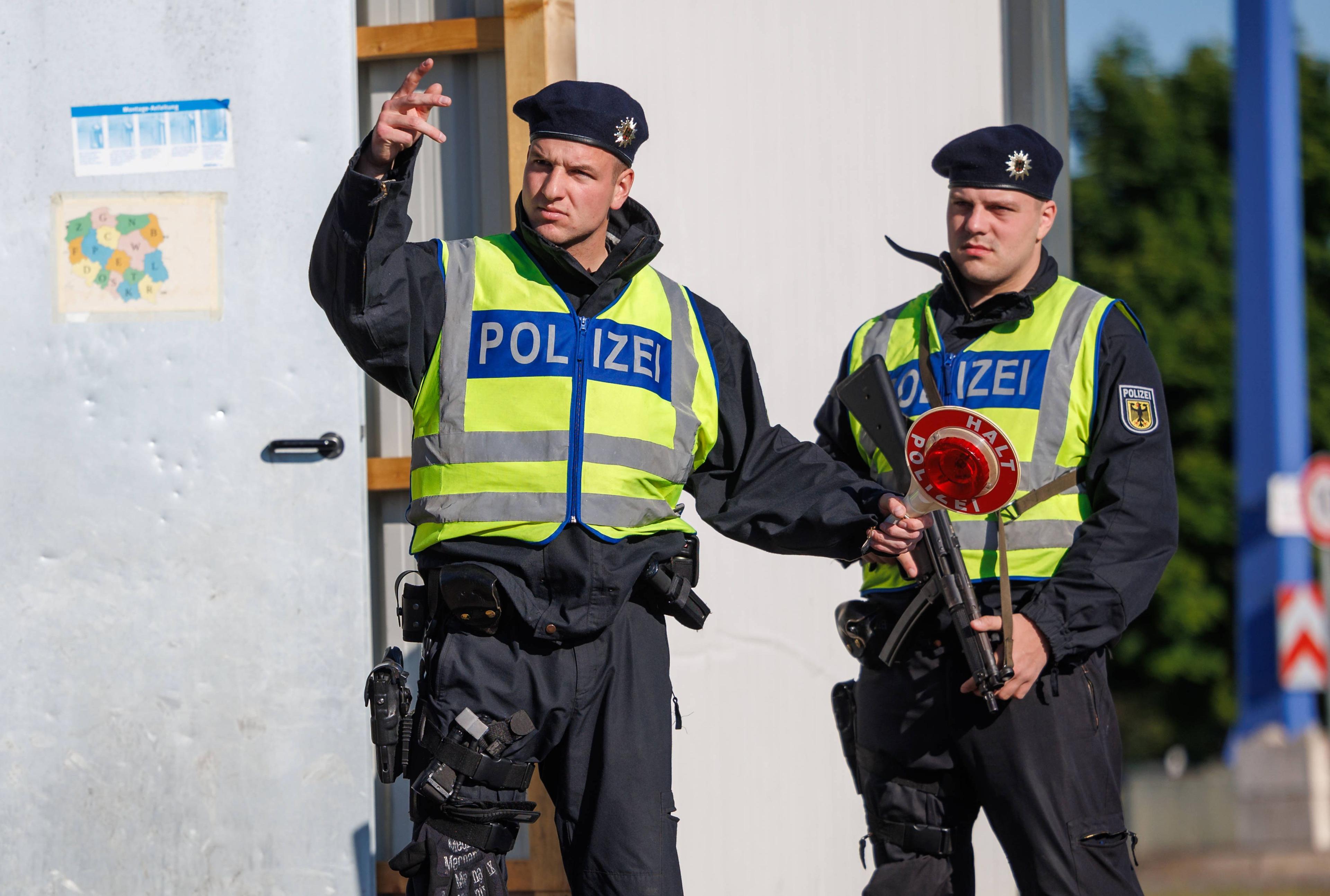 Bundespolizei im Einsatz bei Grenzkontrollen in Pomellen, 20. Mai 2025.