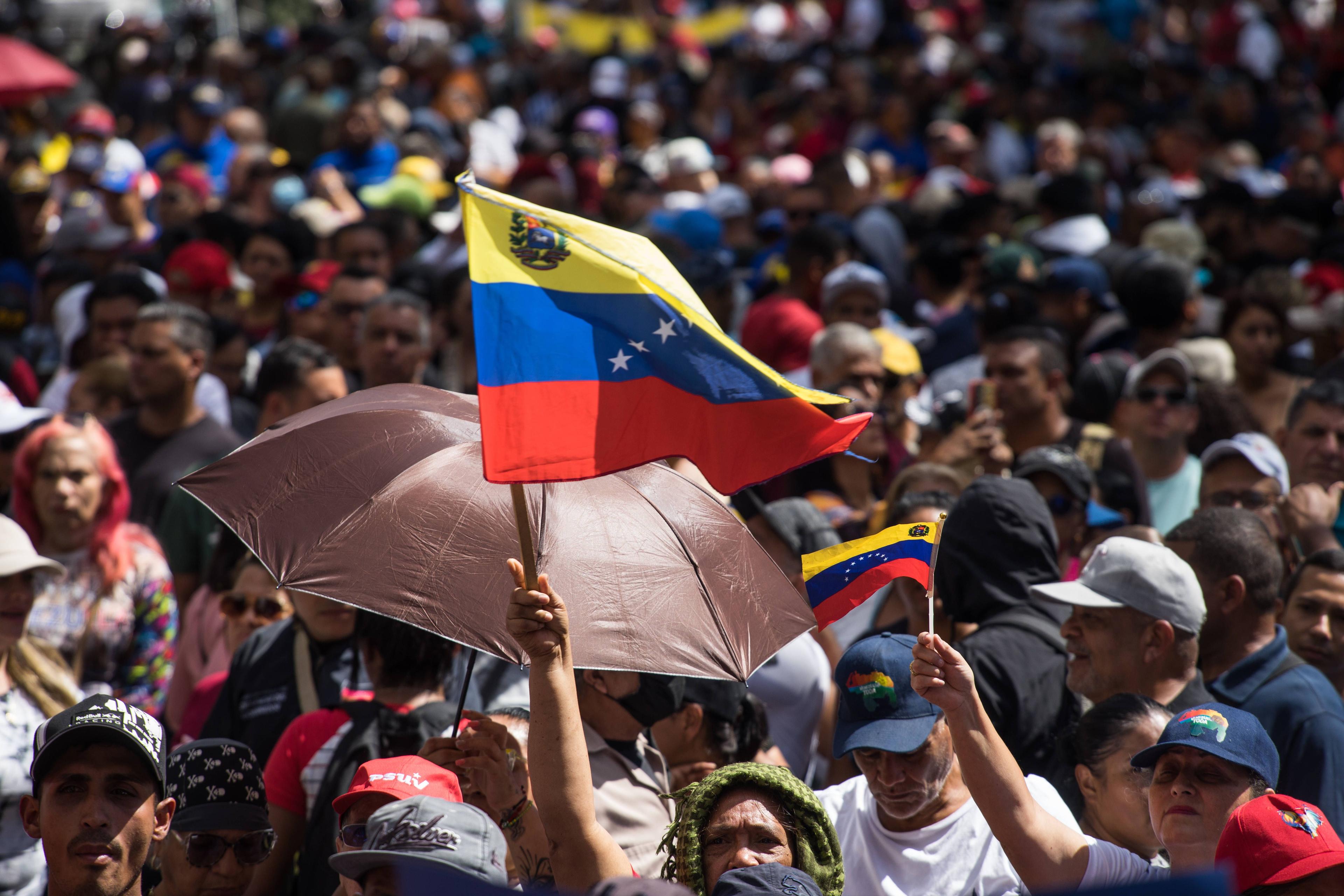 Unterstützer von Präsident Nicolás Maduro demonstrierten am 4. Januar in Venezuelas Hauptstadt Caracas.